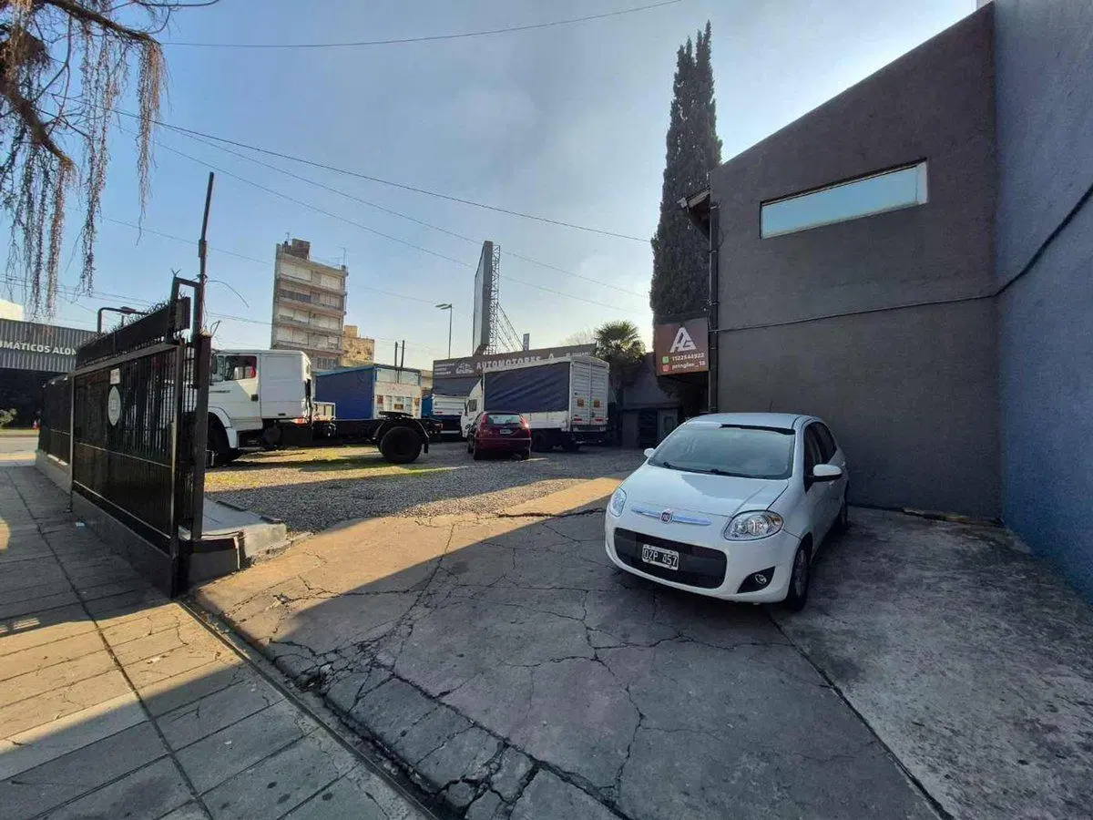 LOTE ESQUINA de 450 m2 - LANUS OESTE CENTRO- FOT 3 2