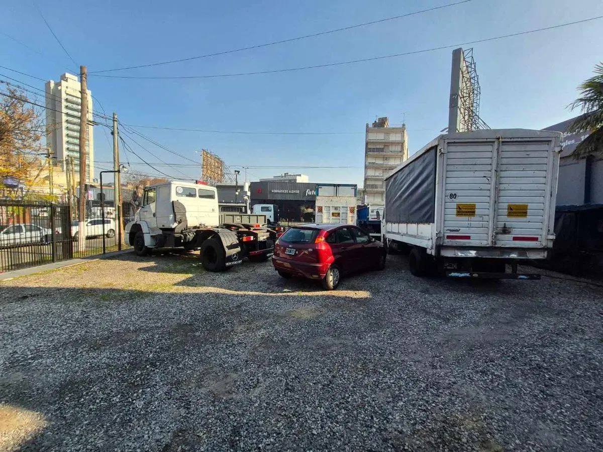 LOTE ESQUINA de 450 m2 - LANUS OESTE CENTRO- FOT 3 5