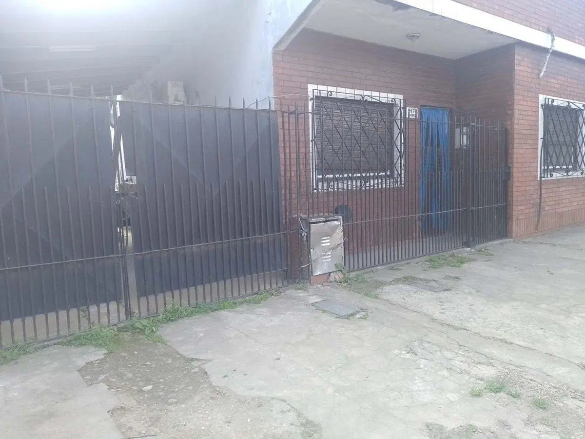VENTA CASA 3 AMB CON COCHERA+MONOAMB LANUS ESTE 3