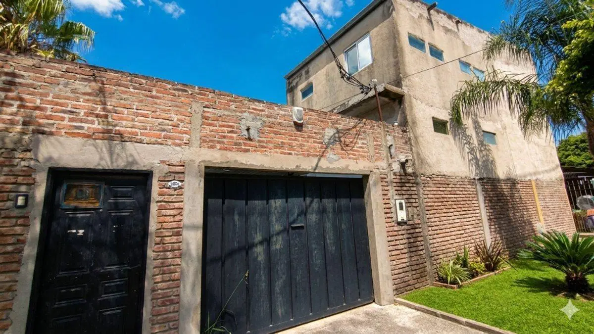 VENTA GALPON Y CASA 3 AMB. LANUS 2