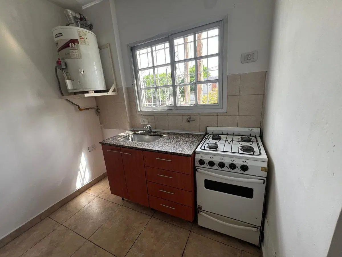 VENTA DEPARTAMENTO 2 AMB, 35M2 - LANUS ESTE 3