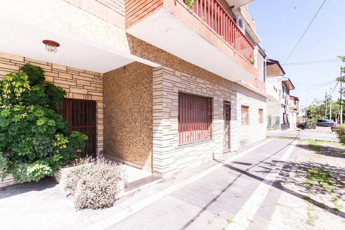 PH 4 amb con balcón y terraza en Gerli Avellaneda 4