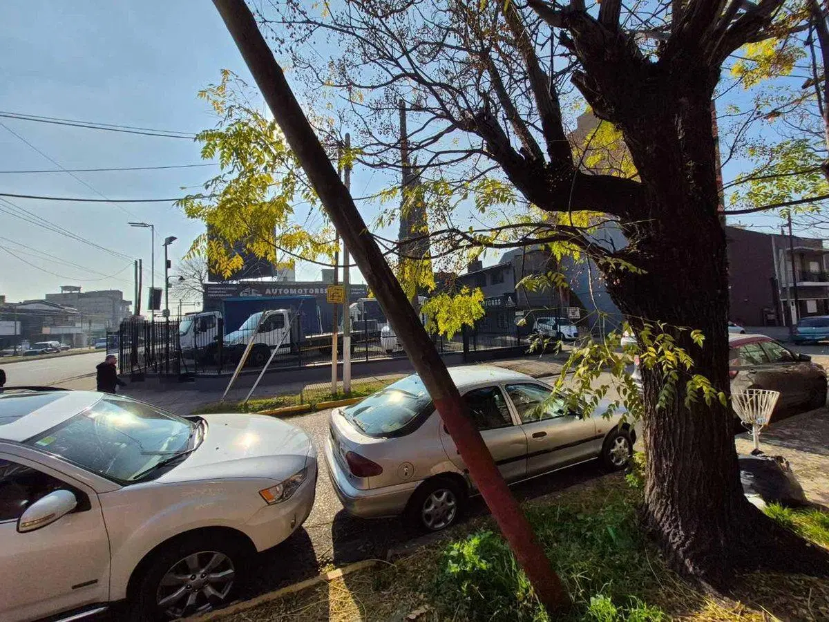 LOCAL+LOTE ESQUINA de 450 m2 - LANUS OESTE - FOT 3 4