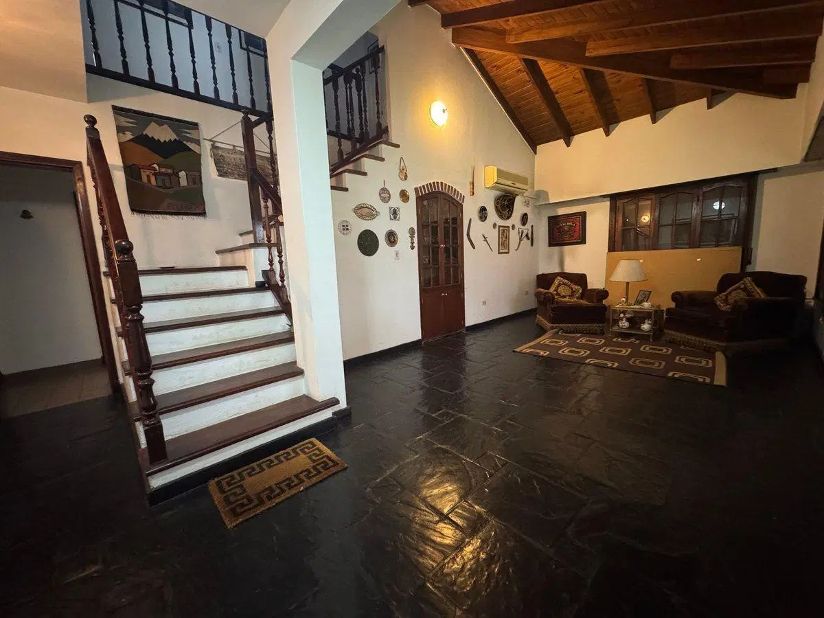 CASA 6 AMB PARQUE-PARRILLA-GARAGE APTO CRED 2