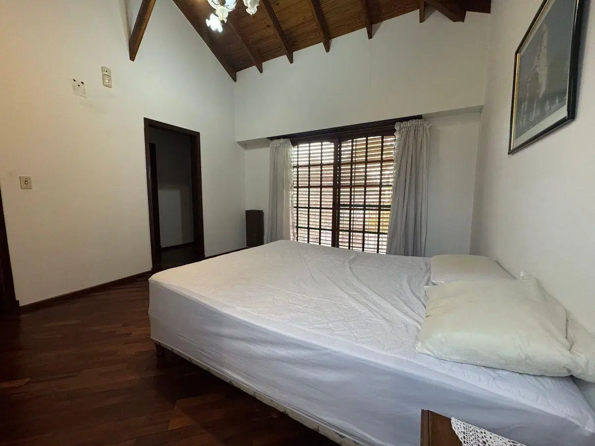 CASA 6 AMB PARQUE-PARRILLA-GARAGE APTO CRED 4