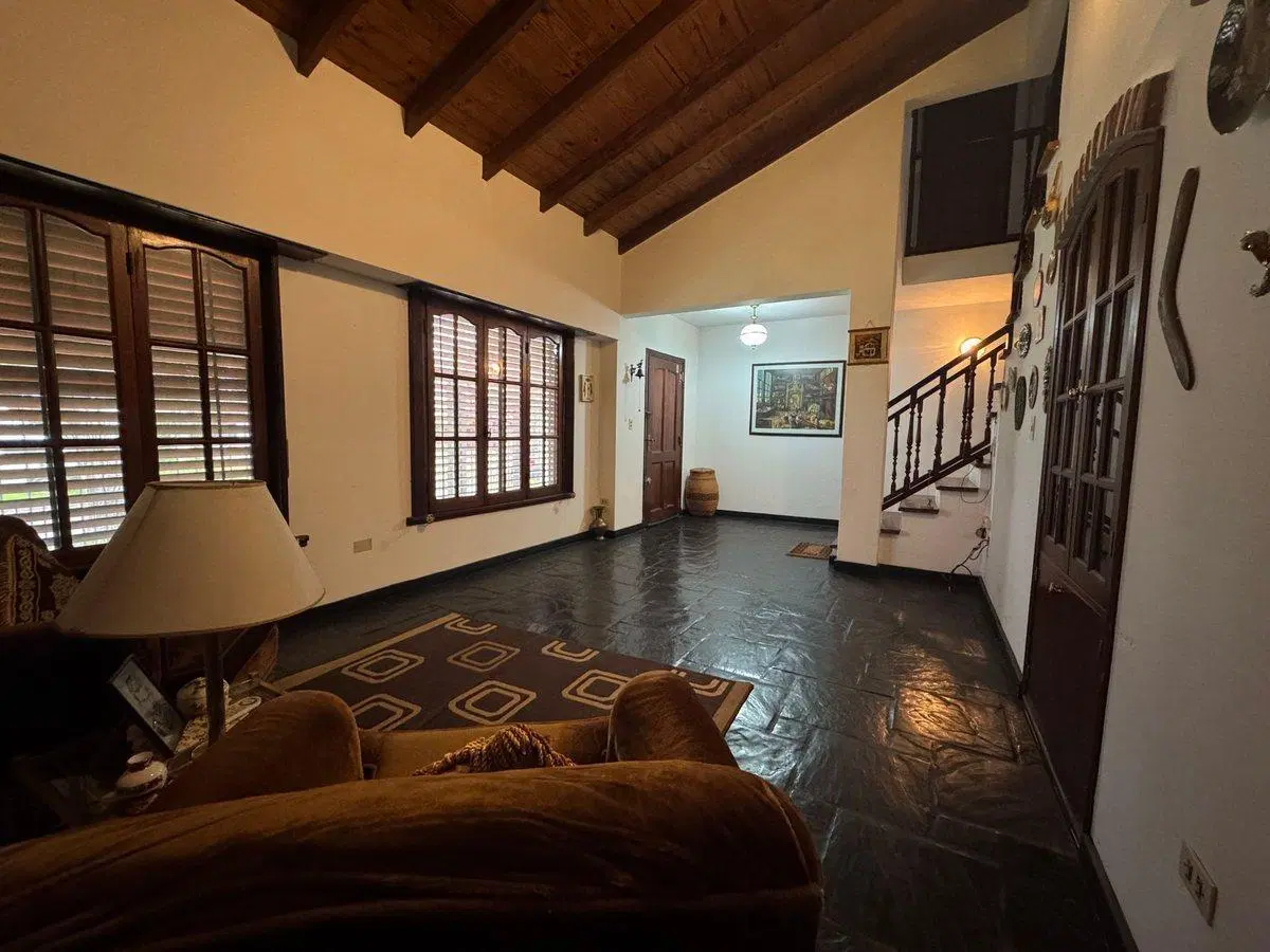 CASA 6 AMB PARQUE-PARRILLA-GARAGE APTO CRED 5