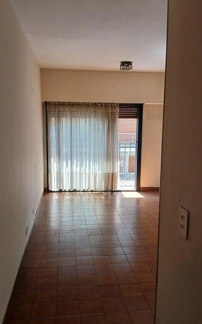 VENTA MONOAMBIENTE CON BALCON AL FRENTE CABA 5