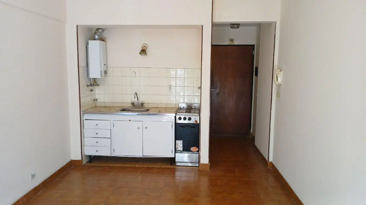 VENTA MONOAMBIENTE CON BALCON AL FRENTE CABA 2
