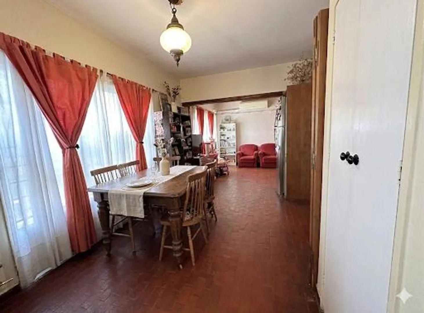 Casa 3 ambientes con hermoso parque 3
