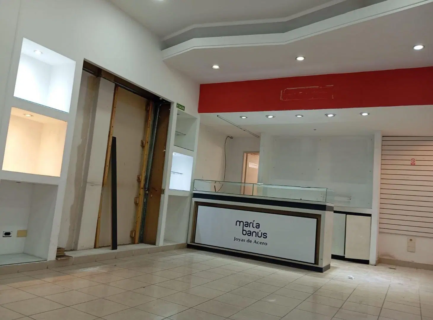 Local comercial San Nicolas 48 m2 zona tribunales 2