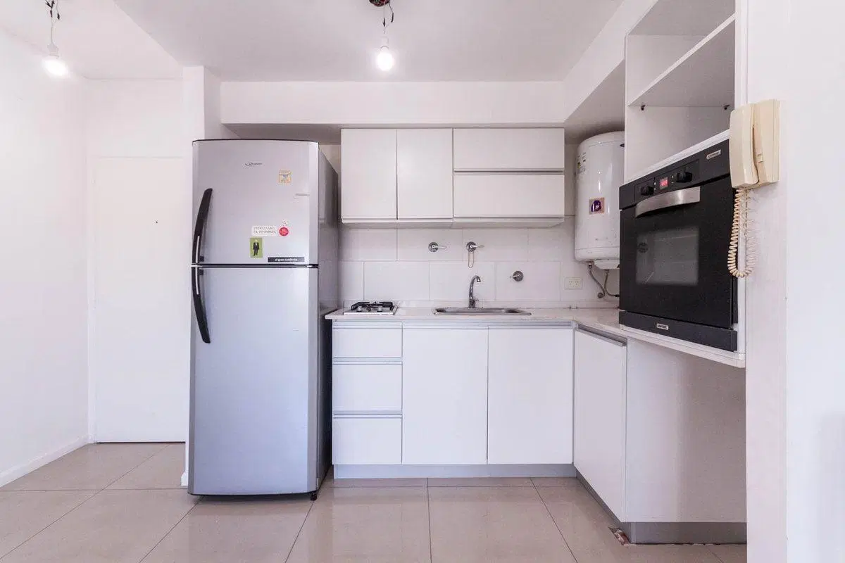 Depto 2 amb en venta c/balcón al frente y parrilla 5