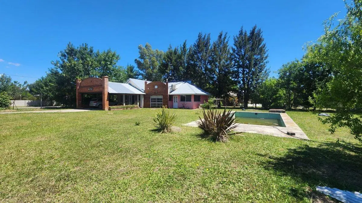 VENTA CASA 3 AMB Bº PRIVADO LOS OMBÚES FCIO VARELA 2