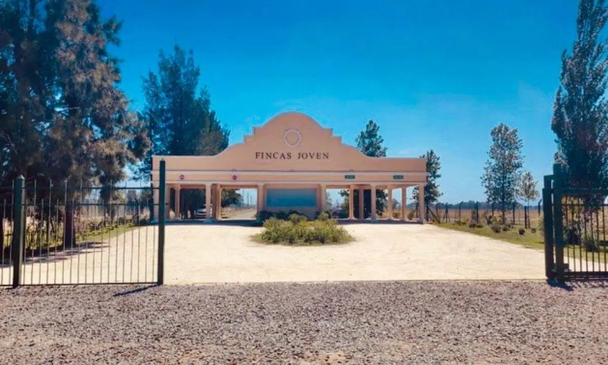 VENTA LOTE FINCAS JOVEN EN SAN VICENTE 620 MTS. 4