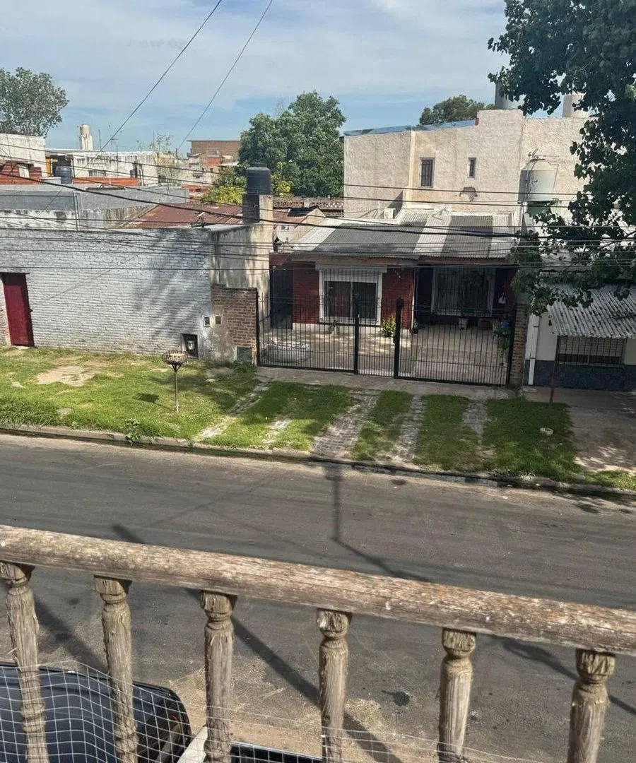 GALPON CON VIVIENDA LANUS 5