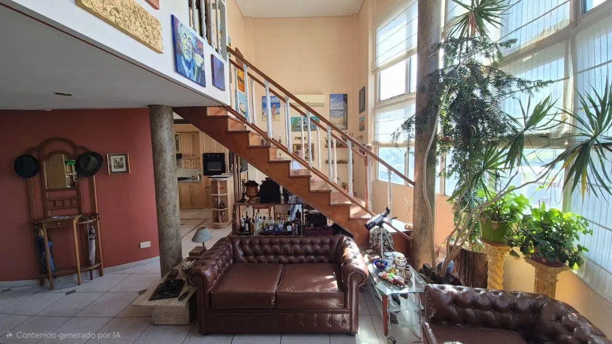 VENTA DEPARTAMENTO TRIPLEX C/ QUINCHO Y COCHERA 2