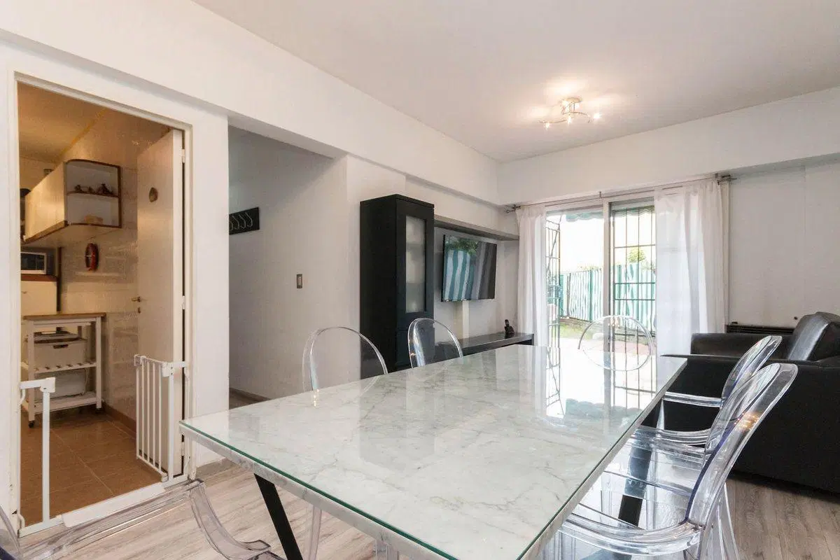 Dpto 3 amb, patio propio, planta baja - Avellaneda 2