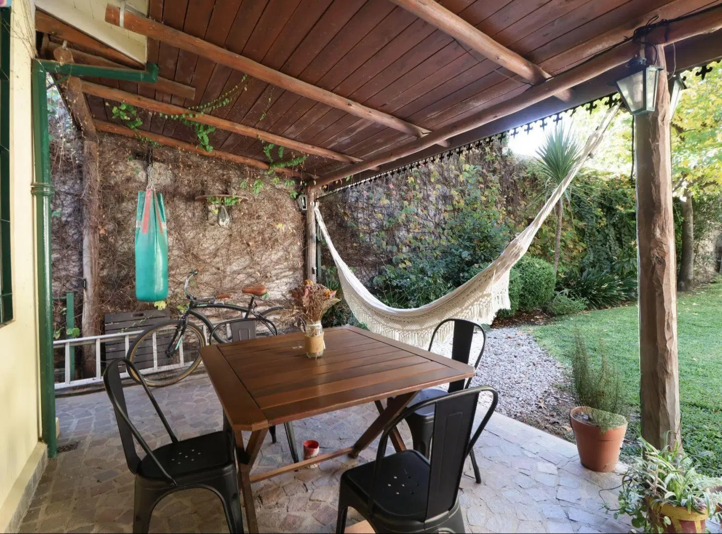 VENTA CHALET 4 AMB. LOMAS DE ZAMORA ZONA RESID. 5