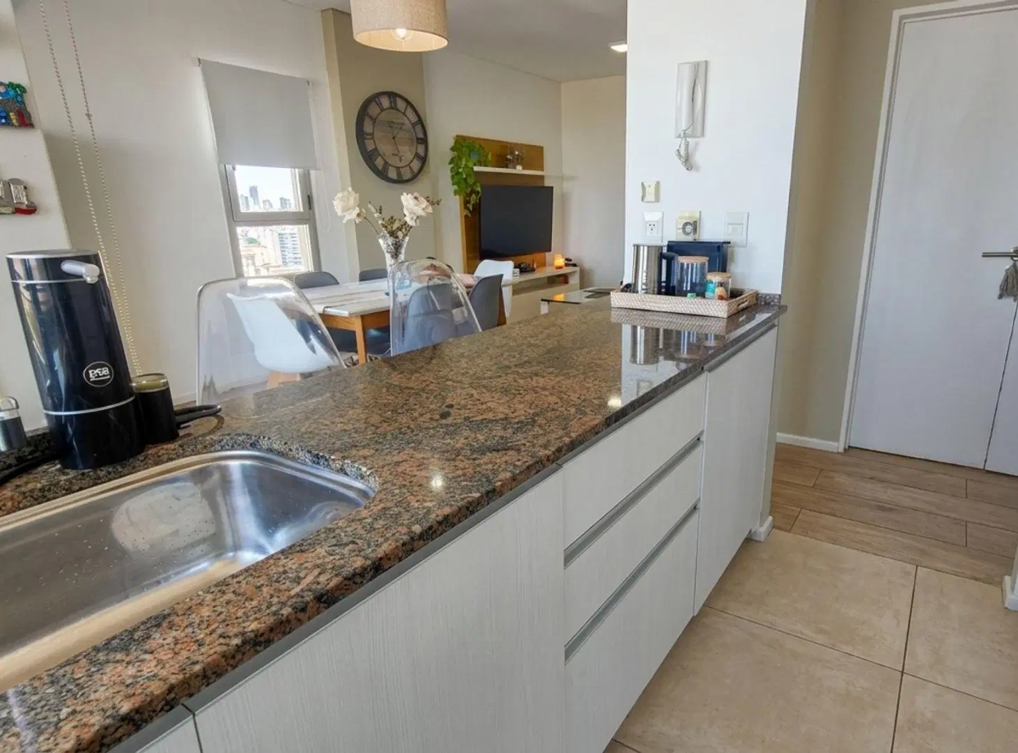 VENTA EXCLUSIVO DEPARTAMENTO - BANFIELD CENTRO 4