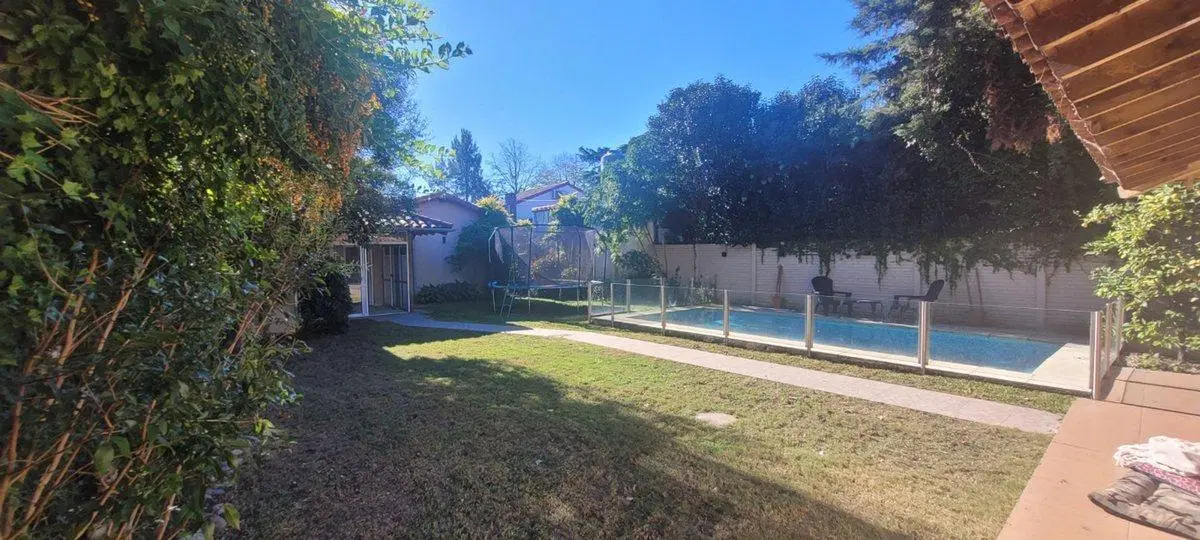 CASA 4 AMB. FONDO QUINCHO PISCINA ZONA RESIDENCIAL 4