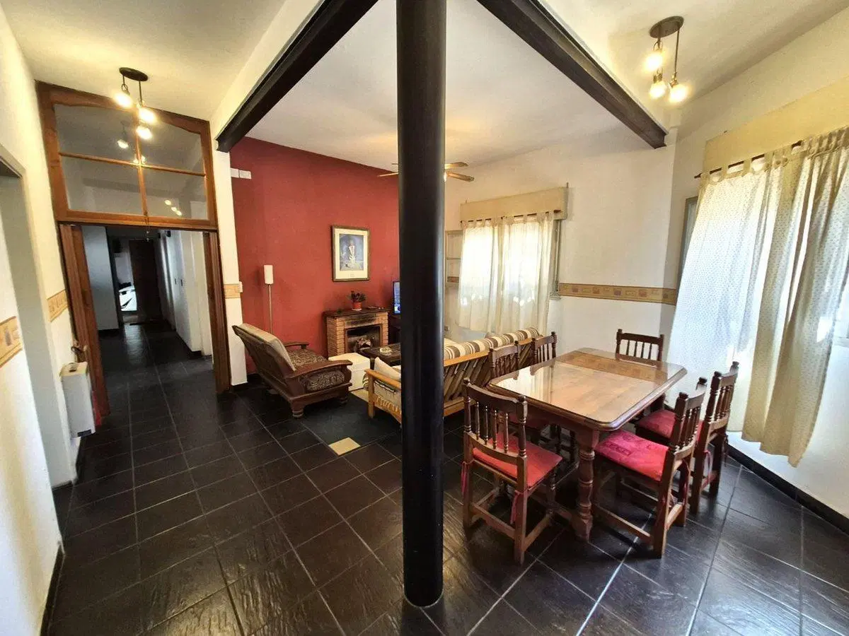 VENTA CASA 4 AMB-COCHERA-TERRAZA-PATIO-LANUS OESTE 4