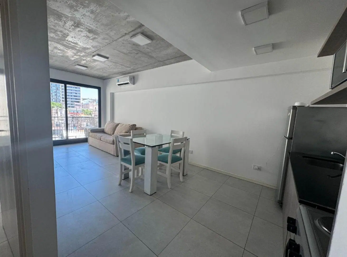 DEPARTAMENTO EN PIEDRAS al 1300 SAN TELMO 2