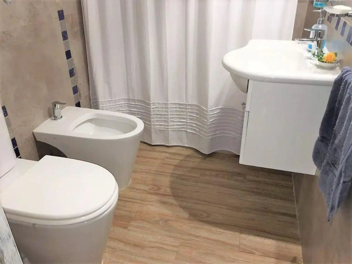 DPTO EN VENTA 2 AMB AMPLIO APTO CRÉDITO LANUS CTRO 8