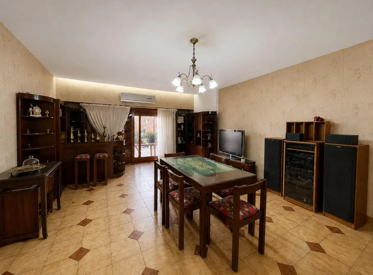 CHALET 5 AMB C/GRAN JARDÍN, GARAJE, LAVADERO Y MÁS 3