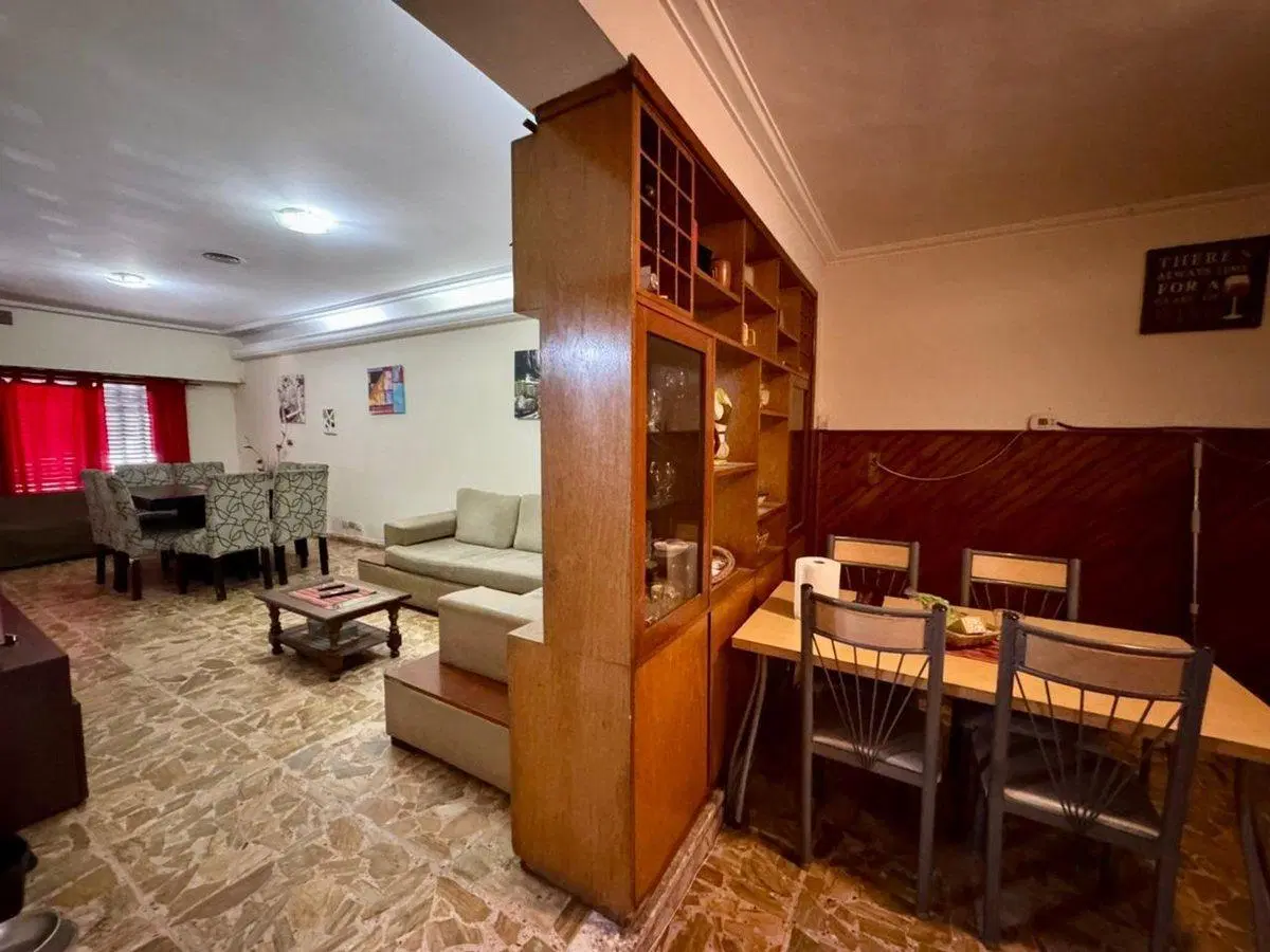 VTA CASA 4 AMB / COCHERA / PATIO / BUENA UBICACION 5