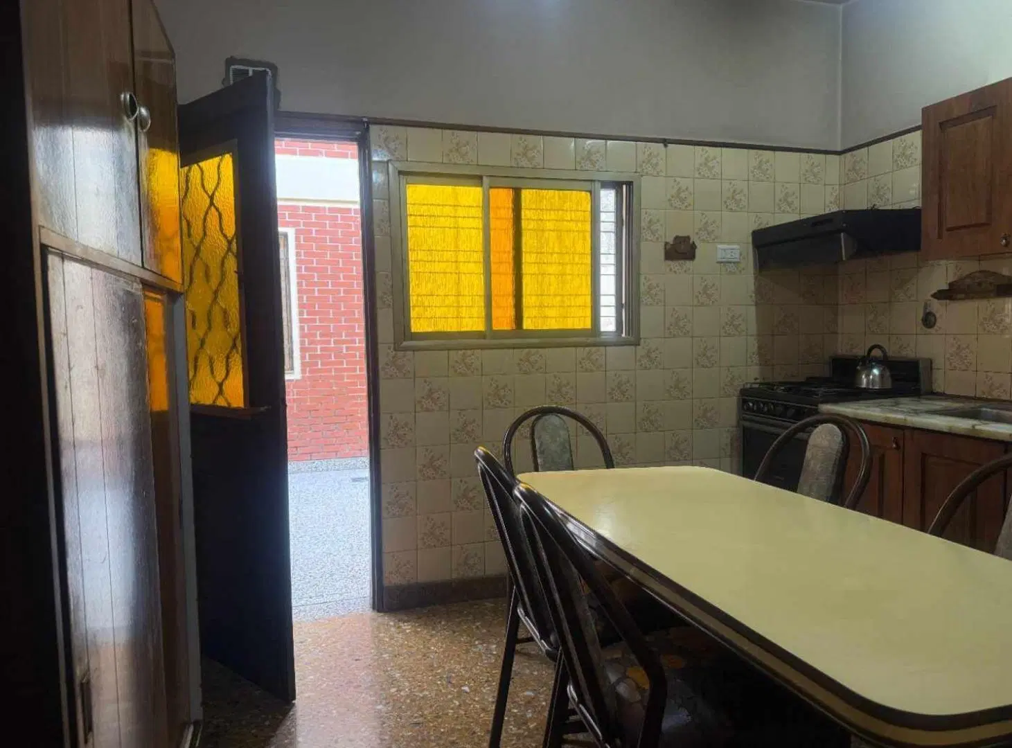 VENTA CASA 4 AMBIENTES CON COCHERA Y PATIO LANUS 5