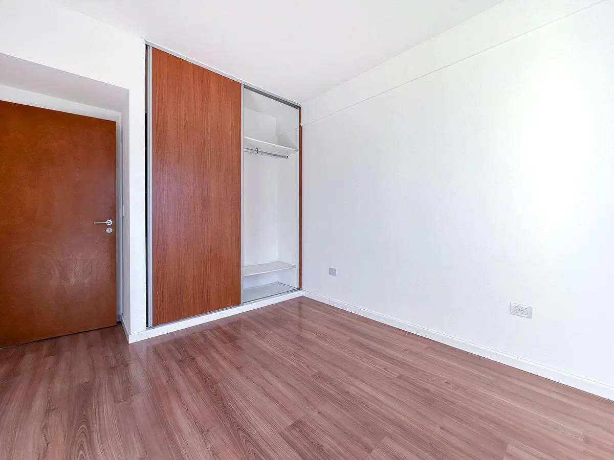 Excepcional piso de 4 ambientes a estrenar!! 2
