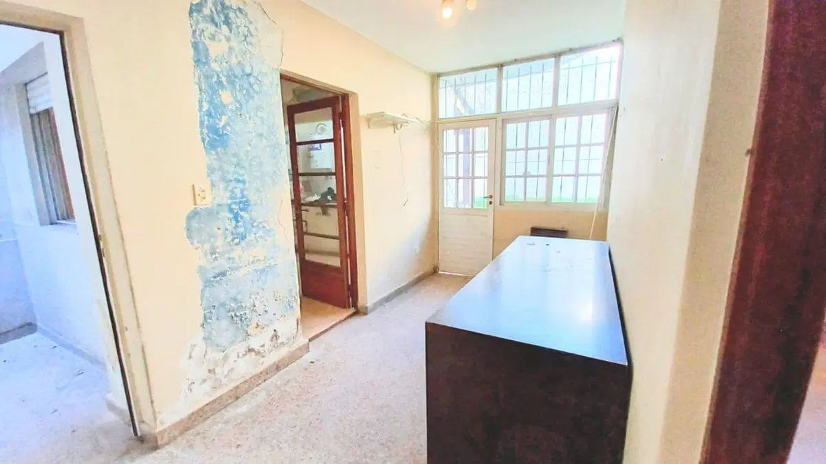 Inmueble comercial sobre Av. Yrigoyen Lanús Oeste 4