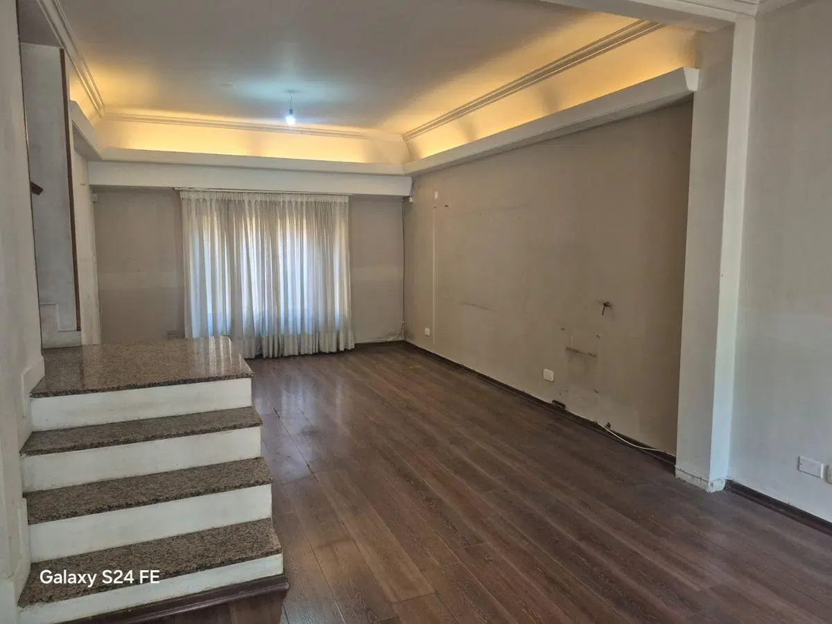 Casa en alquiler-Uso comercial o profesional-Lanús 4