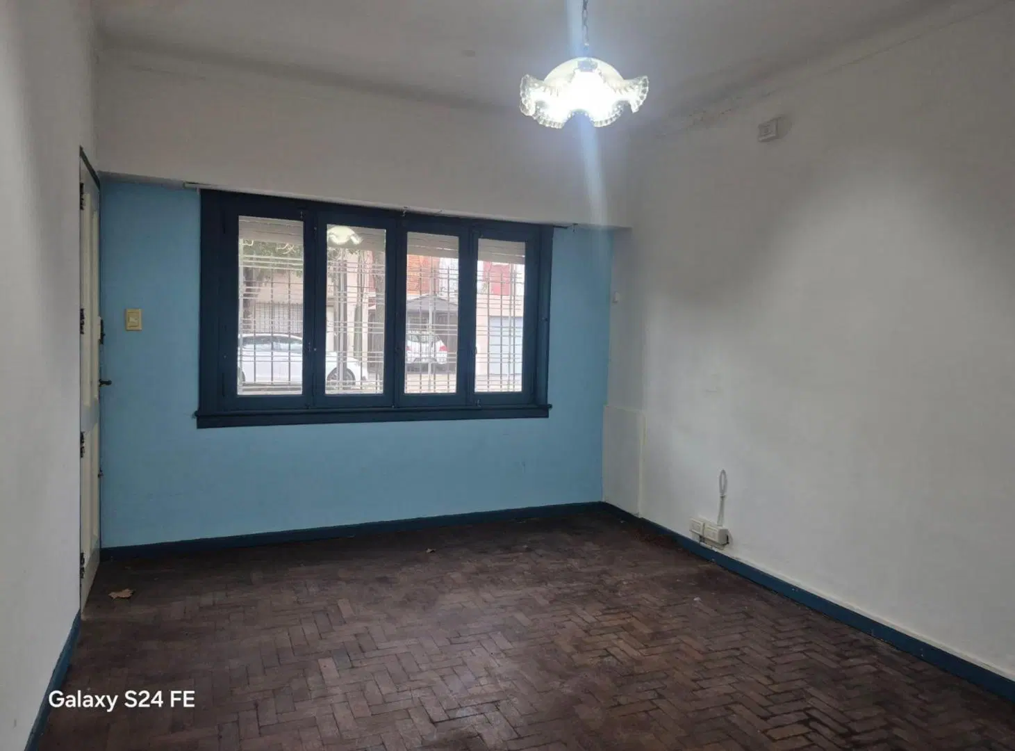 CASA USO PROF. O COMERCIAL EN ALQUILER L.ZAMORA O. 4