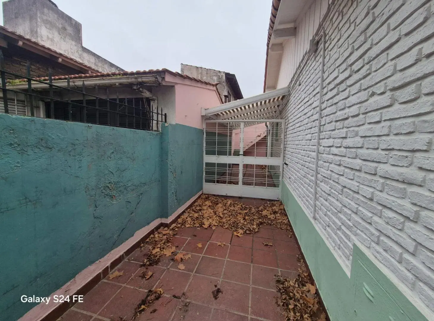CASA USO PROF. O COMERCIAL EN ALQUILER L.ZAMORA O. 3