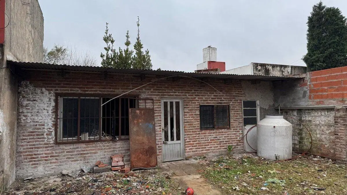 LOTE EN LANÚS ESTE CON GALPÓN A RECICLAR 5