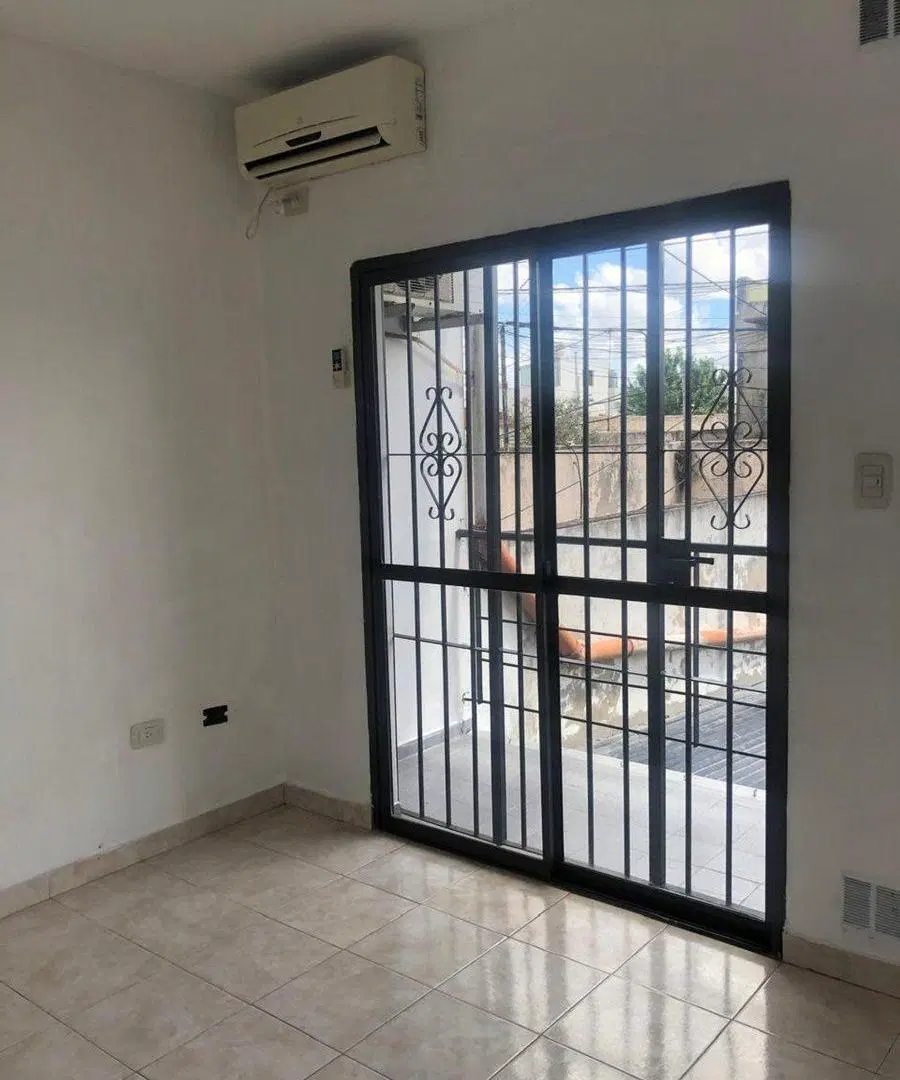 Dpto 2 amb- Fte-Balcón-Venta- Bajas expensas-Lanús 4