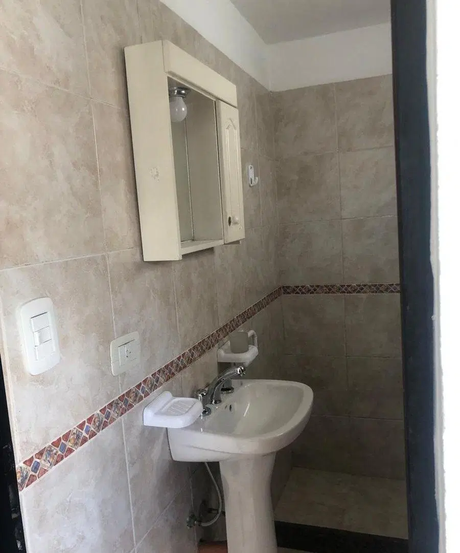 Dpto 2 amb- Fte-Balcón-Venta- Bajas expensas-Lanús 3