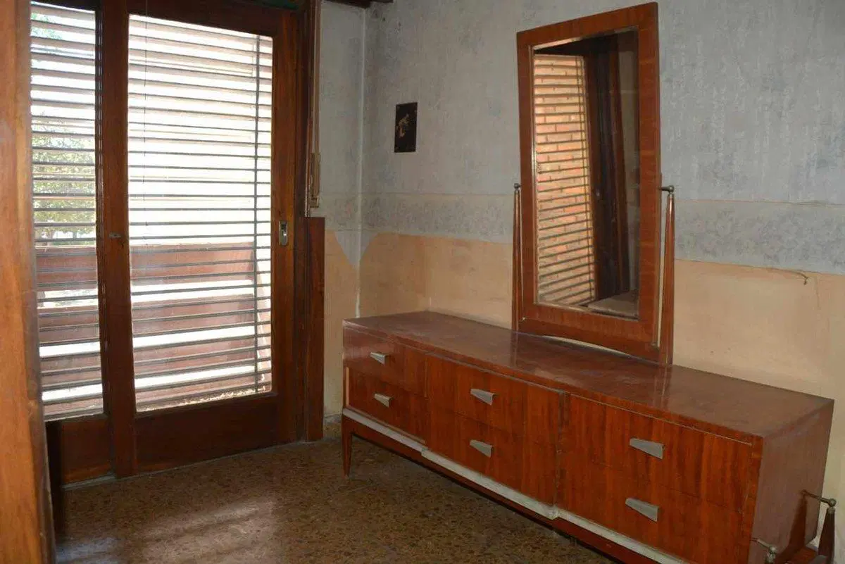Casa 4 amb en venta con jardín, cochera y quincho 3
