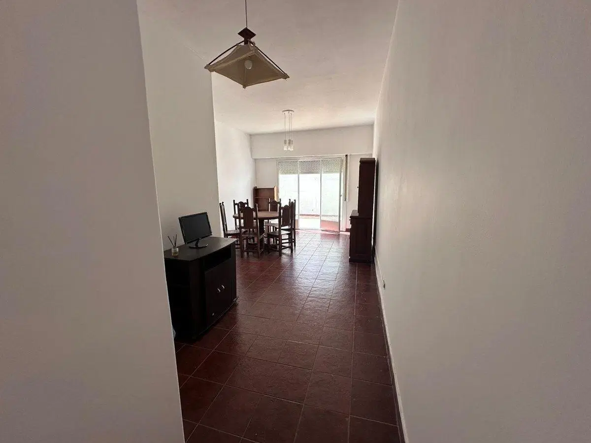 Hermoso Departamento con patio, excelente zona 3