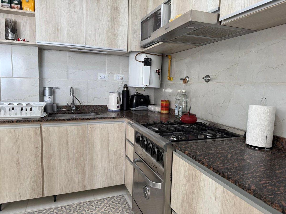Foto de DEPTO.VENTA-3 AMBTES C/TERRAZA Y COCHERA-LANÚS O., imagen 1