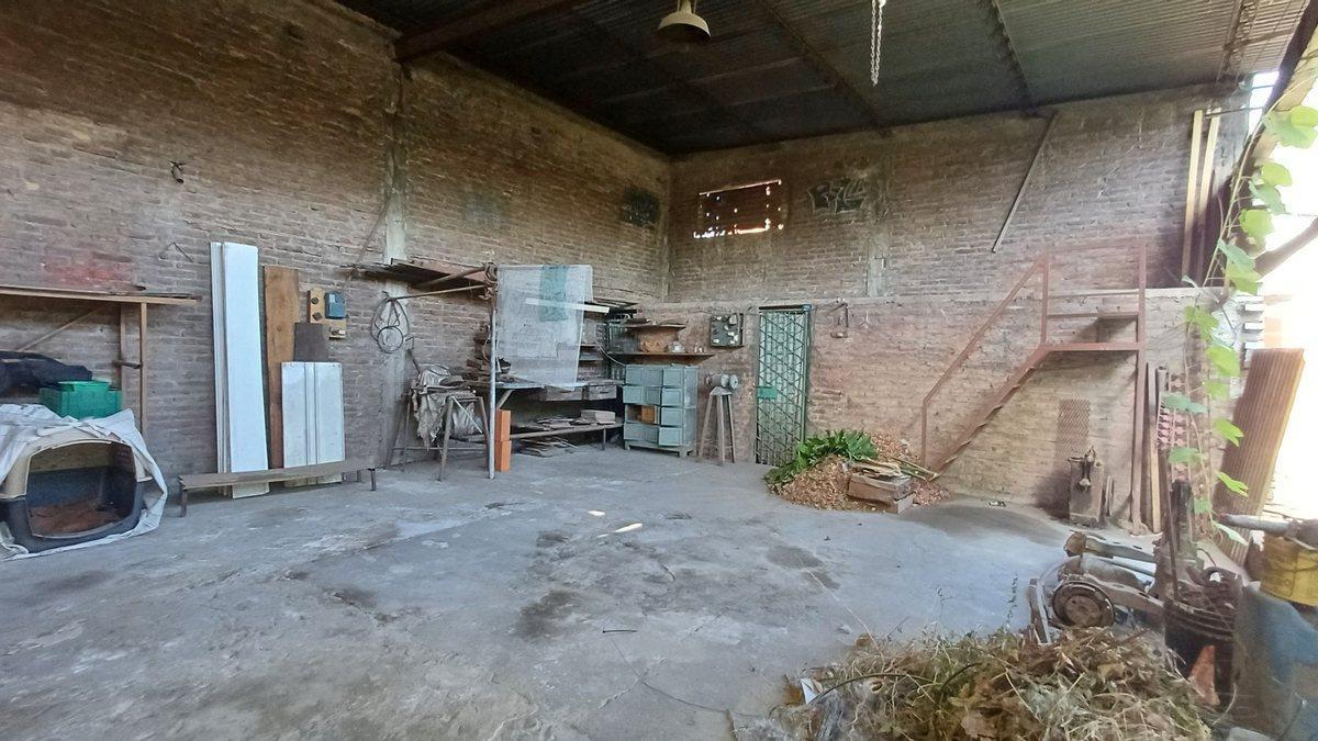 Foto de CASA 3 DORM. + GALPON C/DOBLE ALTURA + FONDO LIBRE, imagen 5