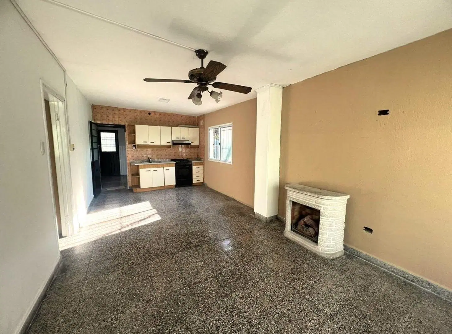 Venta PH 4 ambientes con parque 2