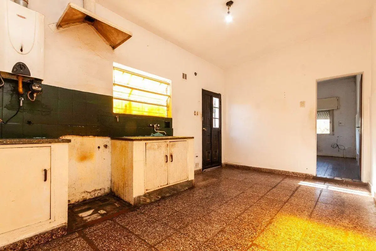 VENTA PH DE 3 AMB- PLANTA ALTA/ SARANDI 8