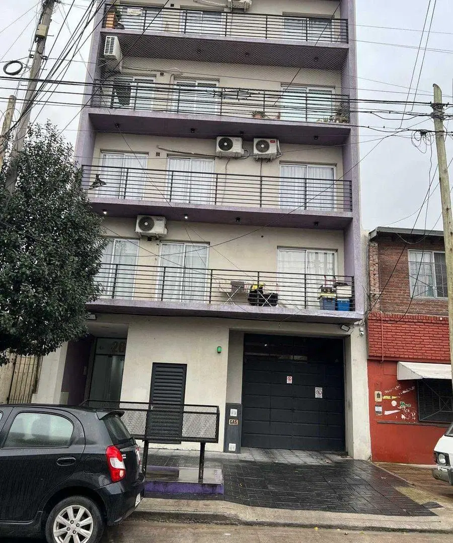VENTA COCHERA DESCUBIERTA EN WILDE - EXC UBICACION 3