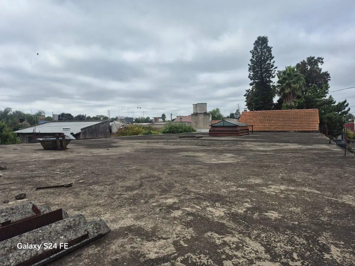 GALPÓN DE 300 M2 EN VENTA MONTE CHINGOLO LANUS 4