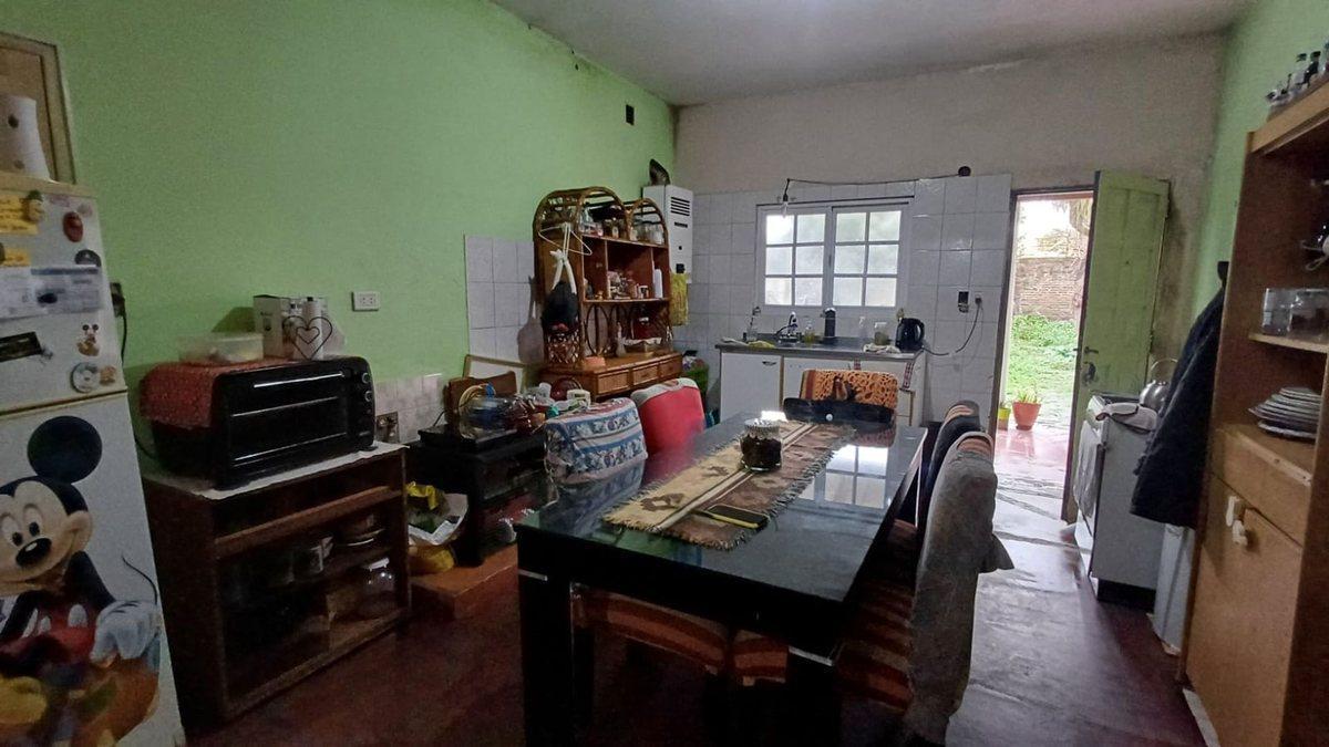 Foto de CASA+DPTO IND- IDEAL 2 FLIAS O RENTA- COCH Y FONDO, imagen 4