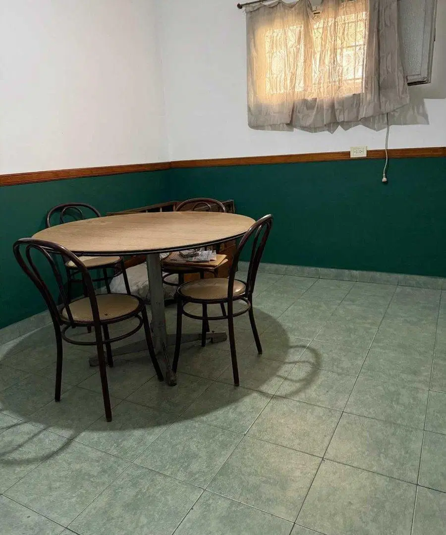 VENTA CASA 3 AMB CON PATIO Y COCHERA AVELLANEDA 2