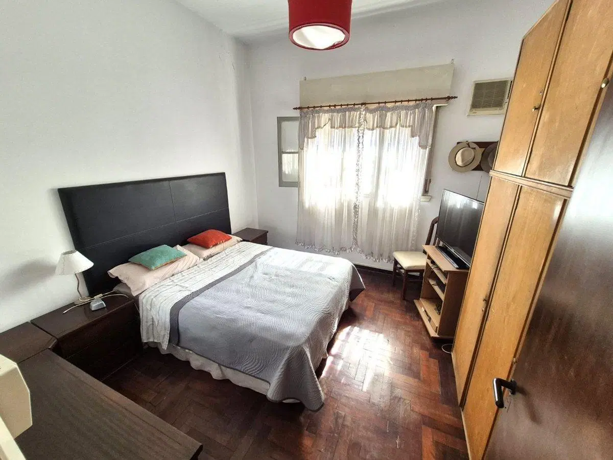 VENTA CASA 4 AMB-COCHERA-TERRAZA-PATIO-LANUS OESTE 8