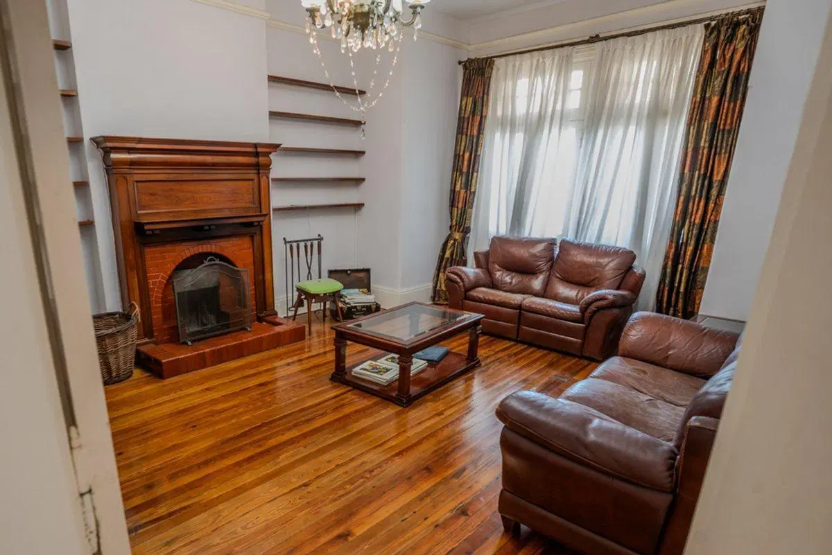 Casa 7 ambs. Parque y piscina. Escucha ofertas 5