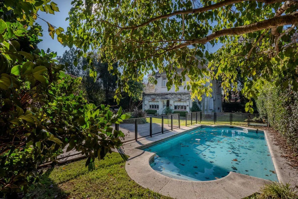 Casa 7 ambs. Parque y piscina. Escucha ofertas 8